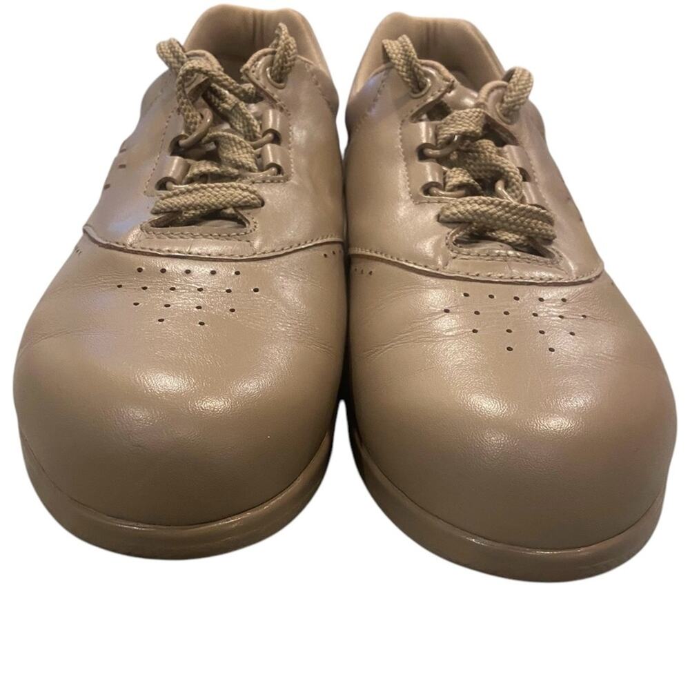 SAS Free Time Tan Leather Walking Shoes 9 Comfort Grandma Chic Gorpcore Sneaker